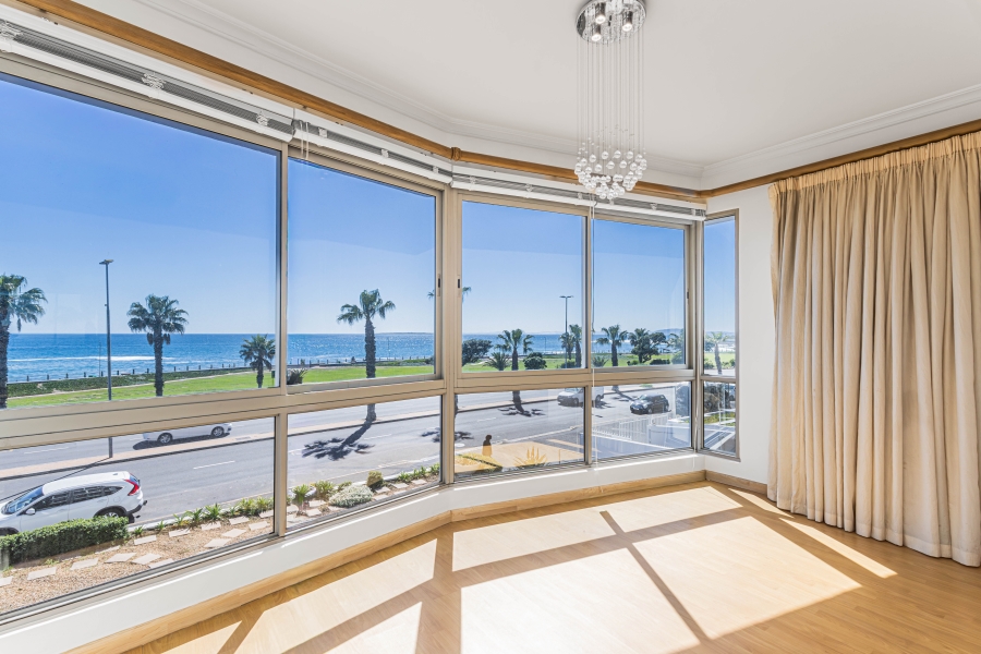 To Let 3 Bedroom Property for Rent in Sea Point Western Cape